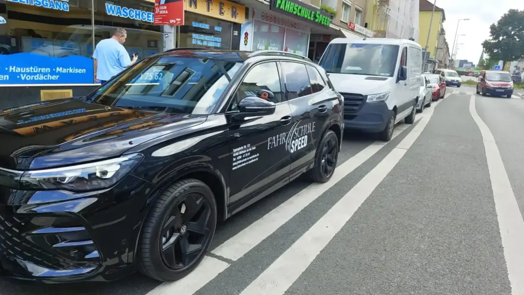Moderne Fahrzeugflotte der Fahrschule Speed